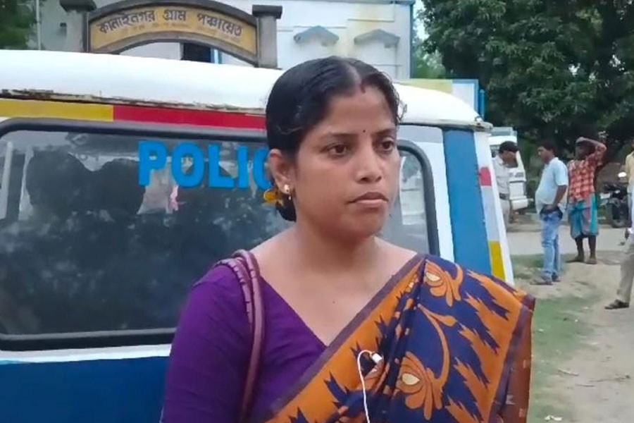 ভুয়ো ভাউচার দেখিয়ে টাকা আত্মসাৎ! বিডিওর অভিযোগে গ্রেপ্তার সিপিএম পঞ্চায়েত প্রধান