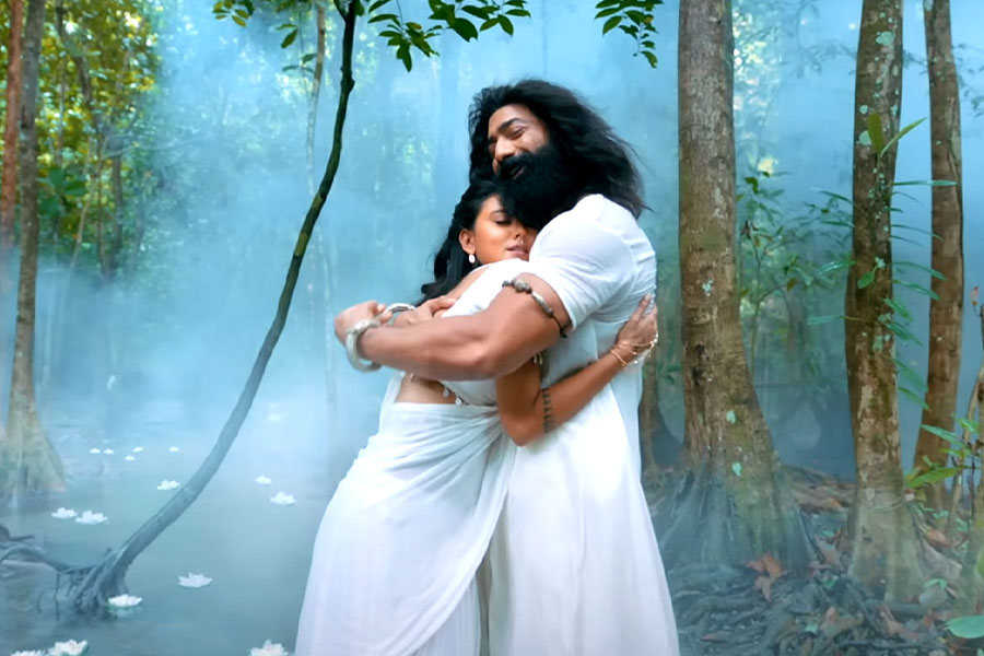 বাংলার এই জঙ্গলেই দেবের ‘রঘু ডাকাত’-এর শুটিং হয়েছে, পুজোর ছুটিতে যাবেন নাকি?