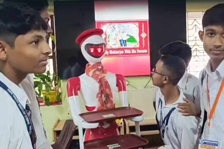 সরকারি স্কুলে কর্মী ঘাটতি মেটাবে ‘সানন্দা’! তবে ইনি কোনও মানুষ নন, তাহলে…