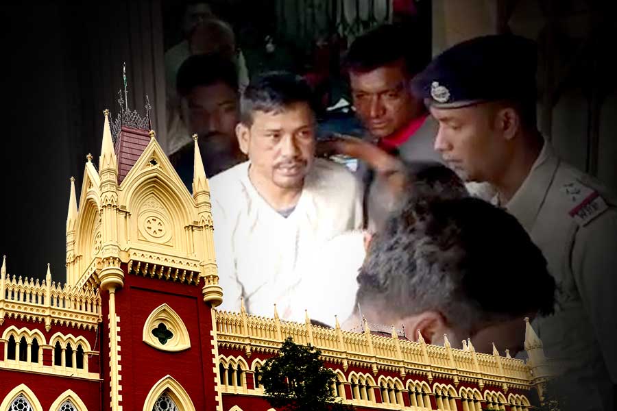 হাই কোর্টে ধাক্কা! খারিজ শেখ শাহাজাহানের শাগরেদ শিবু হাজরার জামিনের আর্জি