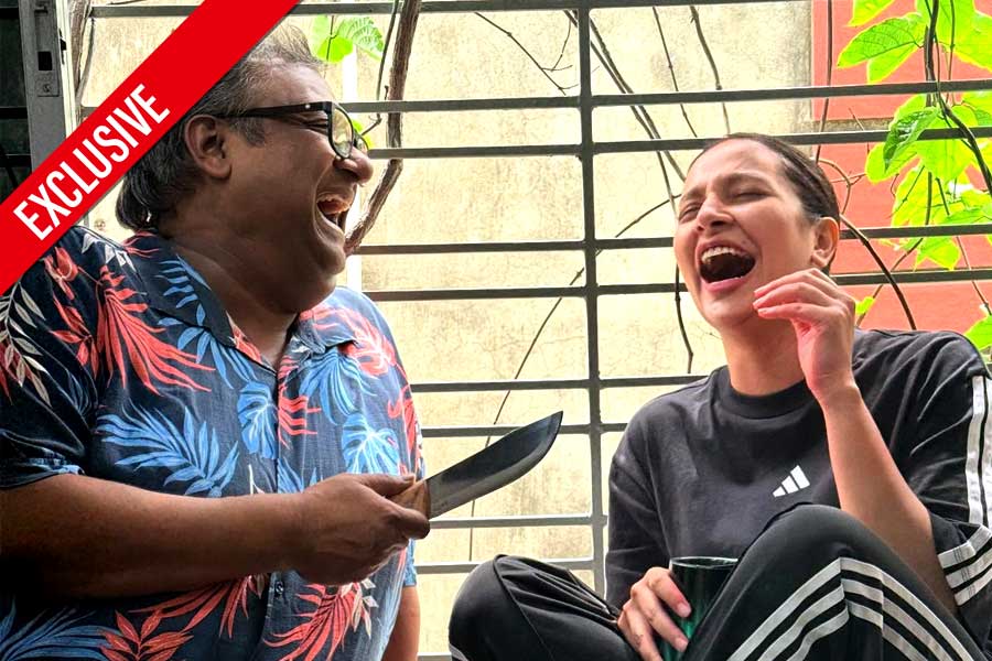 প্রথমবার খল চরিত্রে শুভশ্রী, কৌশিকের সঙ্গে ‘হাসতে হাসতে খুন করা’র রহস্য ফাঁস!