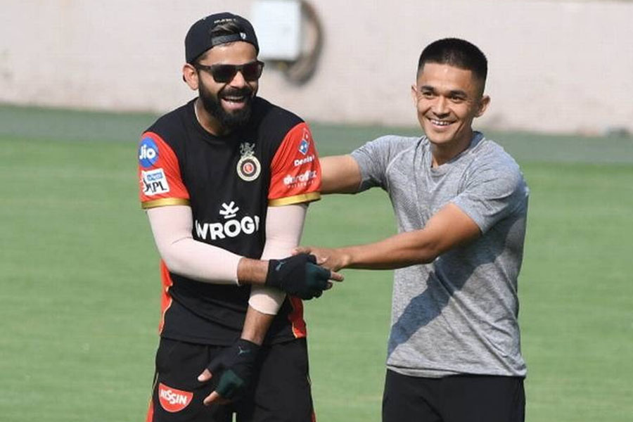 ‘আমাকে স্কোর পাঠিয়েছিল…’, লন্ডনে কোহলির ফিটনেস পরীক্ষার খবর নিশ্চিত করলেন ছেত্রী!