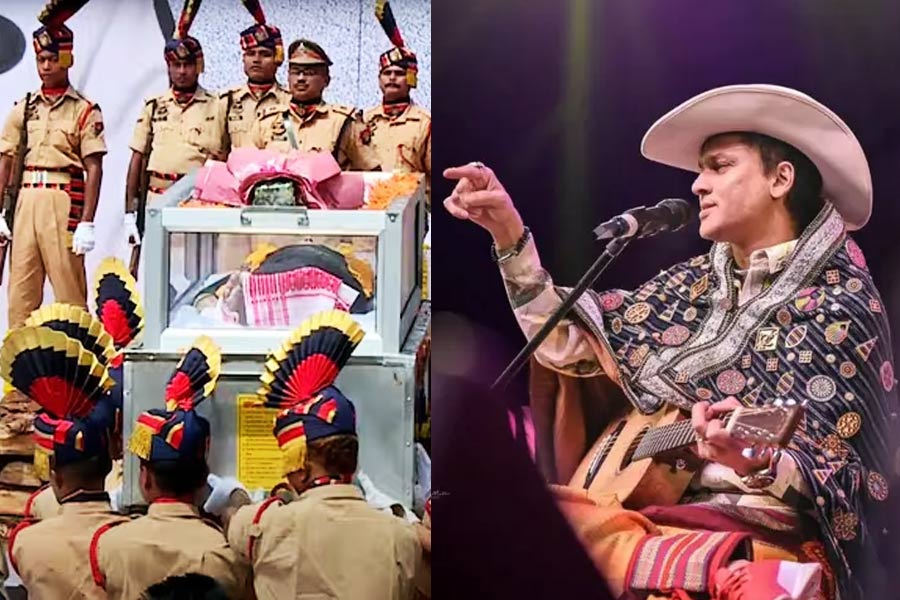 পূর্ণ রাষ্ট্রীয় মর্যাদায় জুবিনকে বিদায়, ‘লিমকা বুক অফ রেকর্ডে’ শেষকৃত্যের জমায়েত
