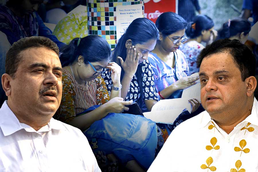 SSC পরীক্ষা প্রহসন, মামলার ইঙ্গিত বিরোধী দলনেতা শুভেন্দু অধিকারীর!