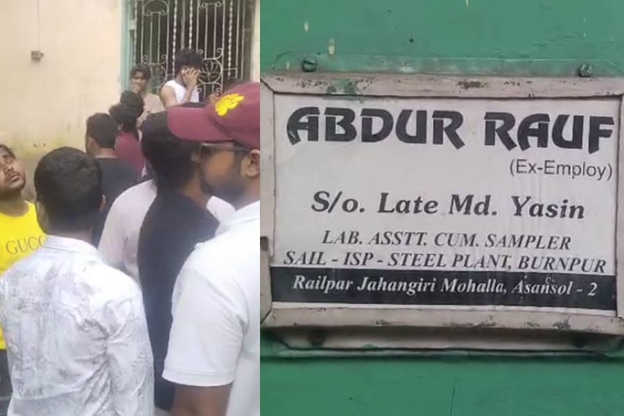 ফের চিটফান্ডের নামে ৪৫০ কোটির প্রতারণা আসানসোলে, অভিযুক্ত TMC সংখ্যালঘু নেতার বাড়ি ঘেরাও