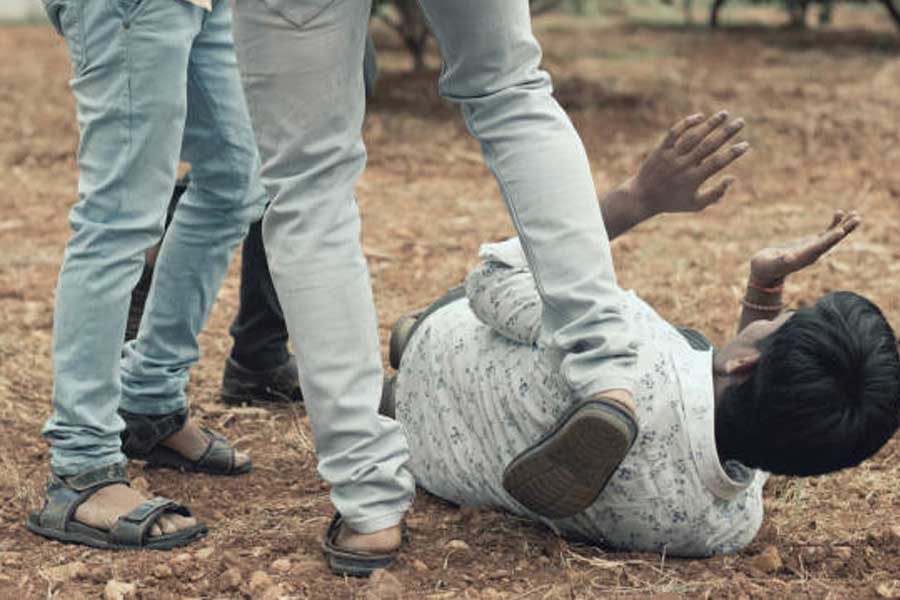চোর সন্দেহে বেঙ্গালুরুতে নদিয়ার দম্পতিকে ‘হেনস্তা’, থানায় বেধড়ক মার!
