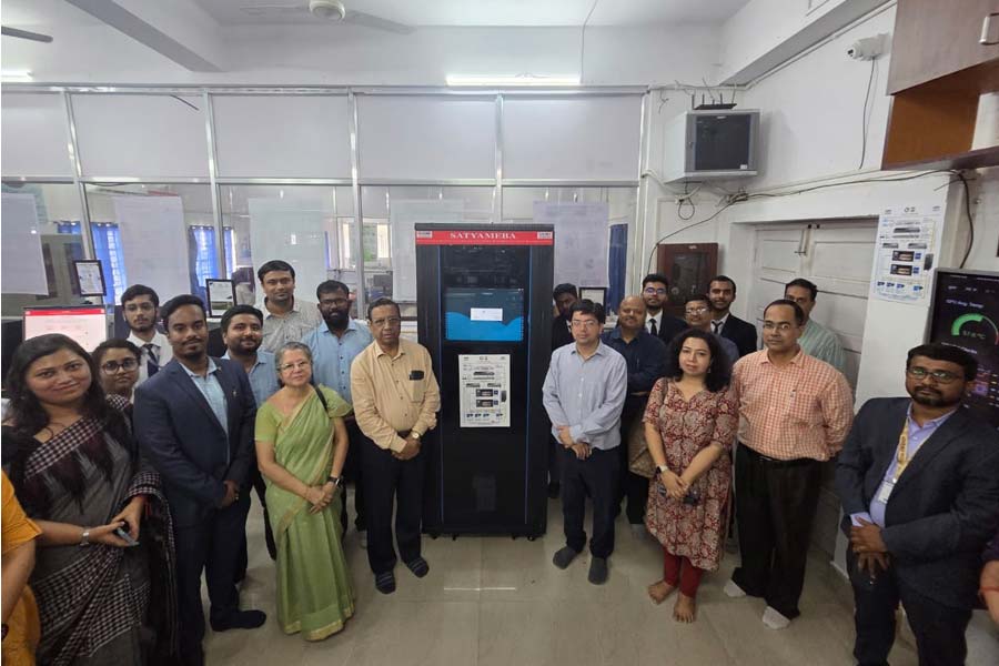 এআই গবেষণায় বিপ্লব! অত্যাধুনিক সুপারকম্পিউটার উদ্বোধন করল ইউইএম কলকাতা