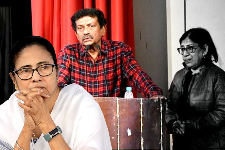 প্রয়াত গৌতমজায়া নীলাঞ্জনা ঘোষ, ‘বউদি’র প্রয়াণে শোকস্তব্ধ মুখ্যমন্ত্রী মমতা