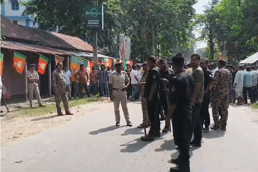 উত্তরবঙ্গে ফের আক্রান্ত বিজেপি বিধায়ক! তুফানগঞ্জে বিক্ষোভের মুখে মালতী রাভা