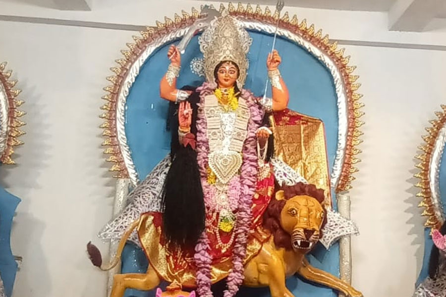 দশমীতে পুজো শুরু! দেবী চণ্ডীর আরাধনায় মাতল রায়গঞ্জের প্রত্যন্ত গ্রাম