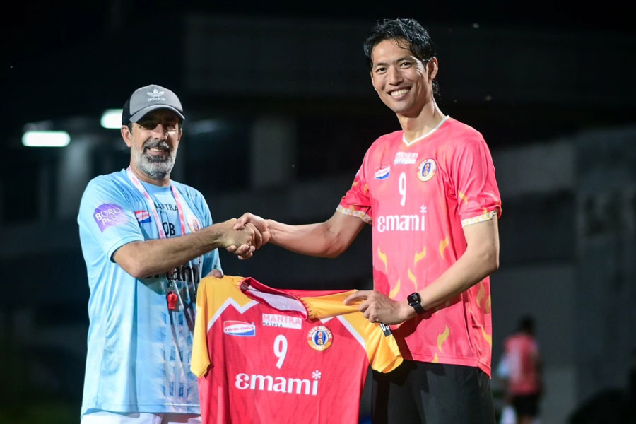 শিল্ড ফাইনালে ডার্বির সম্ভাবনা নিয়ে ভাবছেন না ইস্টবেঙ্গল কোচ, নামধারীর বিরুদ্ধে হিরোশি খেলবেন?