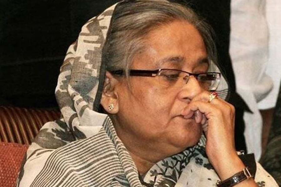 ফের বিপাকে হাসিনা! প্রাক্তন প্রধানমন্ত্রীর বিরুদ্ধে আবারও জারি গ্রেপ্তারি পরোয়ানা