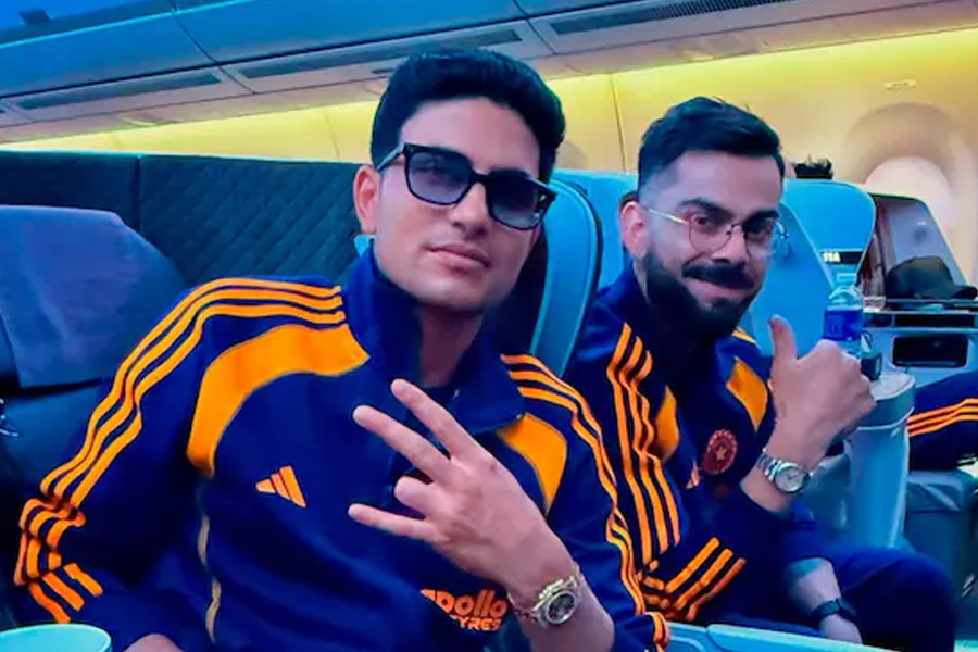 সিরিজ শুরুর আগেই ভোগান্তি, বিমান বিভ্রাটে কয়েক ঘণ্টা পর অস্ট্রেলিয়া পৌঁছল টিম ইন্ডিয়া