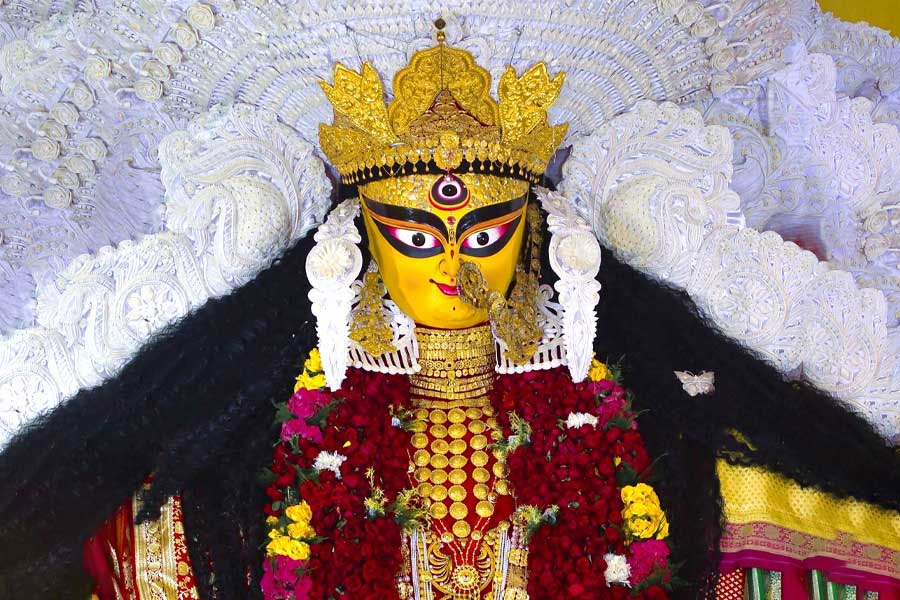 কৃষ্ণনগরে জন্ম, তবু কেন চন্দননগরেই বিখ্যাত জগদ্ধাত্রী পুজো? জানুন ইতিহাস