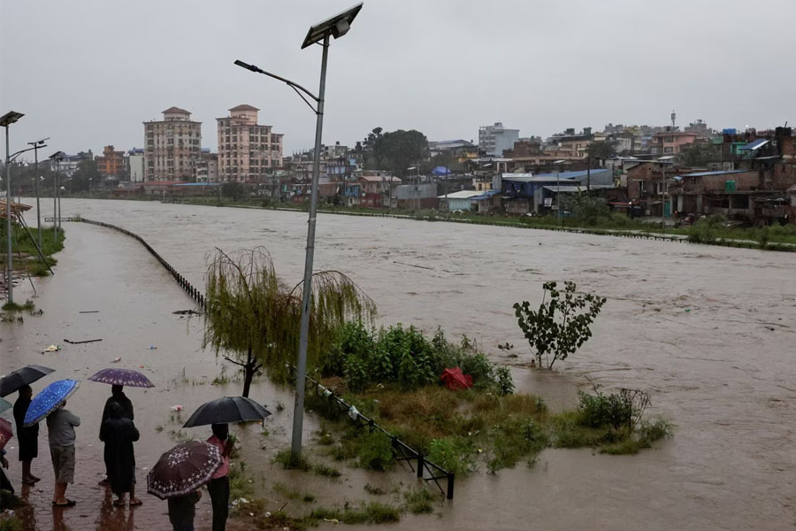 প্রবল বৃষ্টির জেরে ভূমিধস ও হড়পা বান নেপালে, মৃত অন্তত ৪২ জন