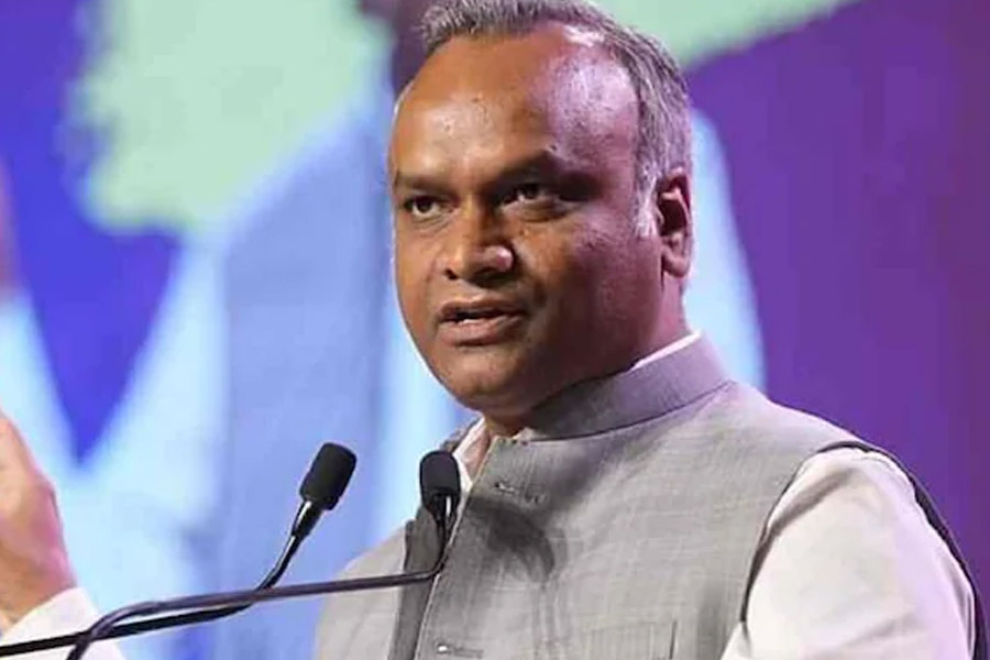 RSS নিষিদ্ধ করার দাবি জানিয়েছিলেন, সেই প্রিয়াঙ্ক খাড়গের কেন্দ্রেই এবার সংঘের শোভাযাত্রা! অনুমতি আদালতের