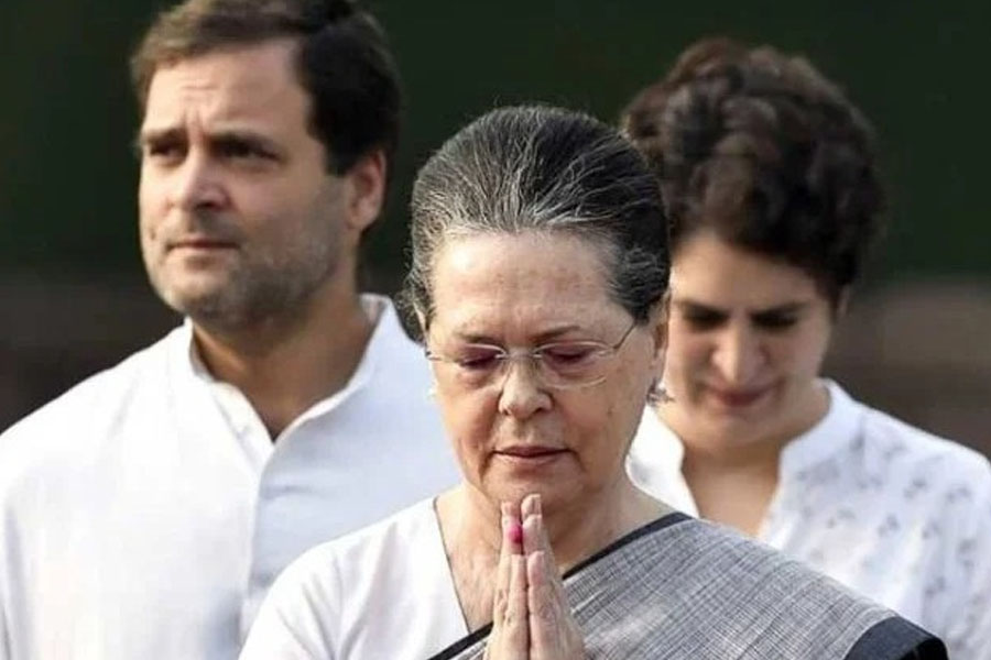 বুধেই বিহারে পা রাহুল-সোনিয়ার, ‘এনডিএ সাম্রাজ্যে’র পতনে রাজ্য চষবেন ৩ গান্ধী