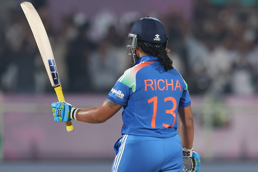 ‘বিশ্বকাপে রিচাই ভারতের এক্স ফ্যাক্টর’, অনবদ্য ইনিংসে ঝুলন-সৌরভদের মন জিতলেন বঙ্গকন্যা