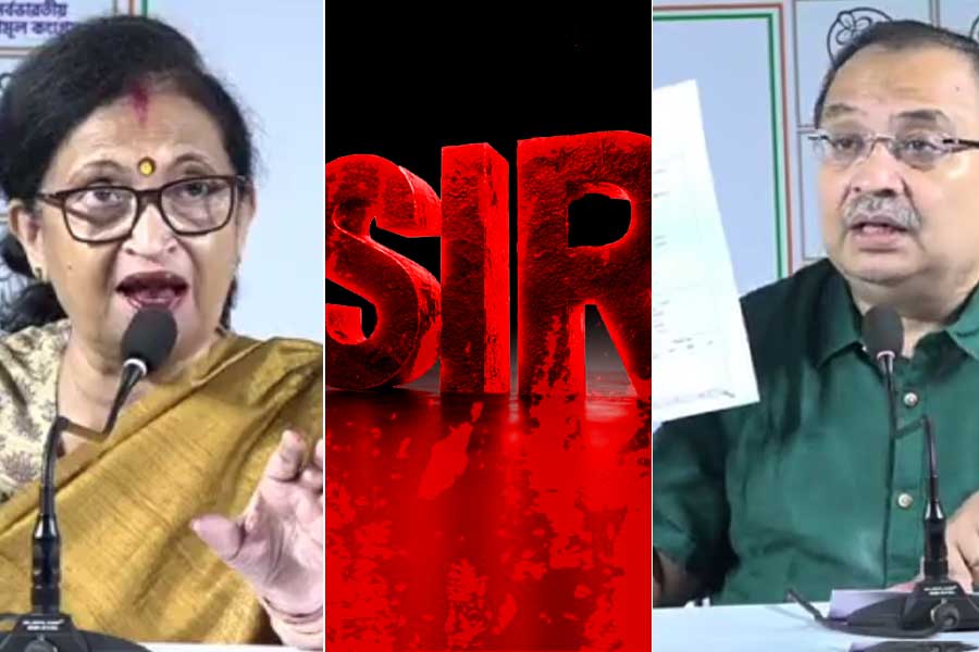 SIR-এ কারচুপি, বাদ ভোটারদের নাম! ‘প্রমাণ’ করল তৃণমূল