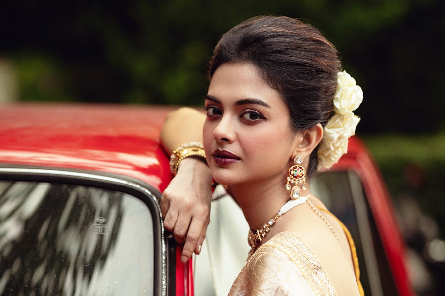 ‘আমি ডেট করি না, প্রেম করি’, সাফ কথা শোলাঙ্কির
