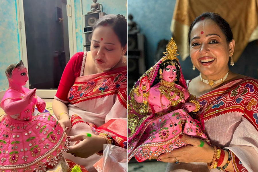 ‘গা থেকে গয়না খুলে ফেলেন’, মধ্যরাতে মা লক্ষ্মীকে সাজাতে গিয়ে অলৌকিক ঘটনা জানালেন অপরাজিতা আঢ্য