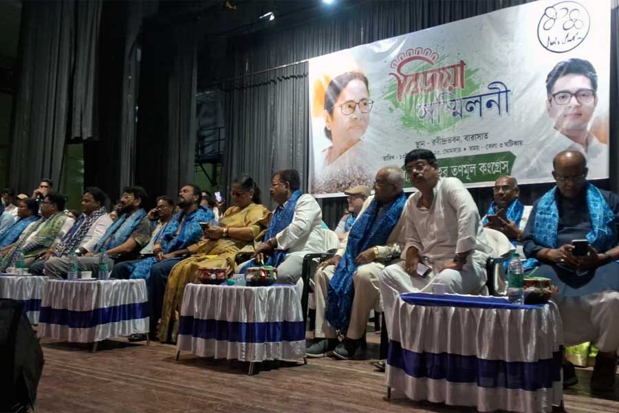 বিধানসভা কেন্দ্রে কেন পিছিয়ে দল? বিজয়া সম্মিলনীতে অভিযোগ পালটা অভিযোগ