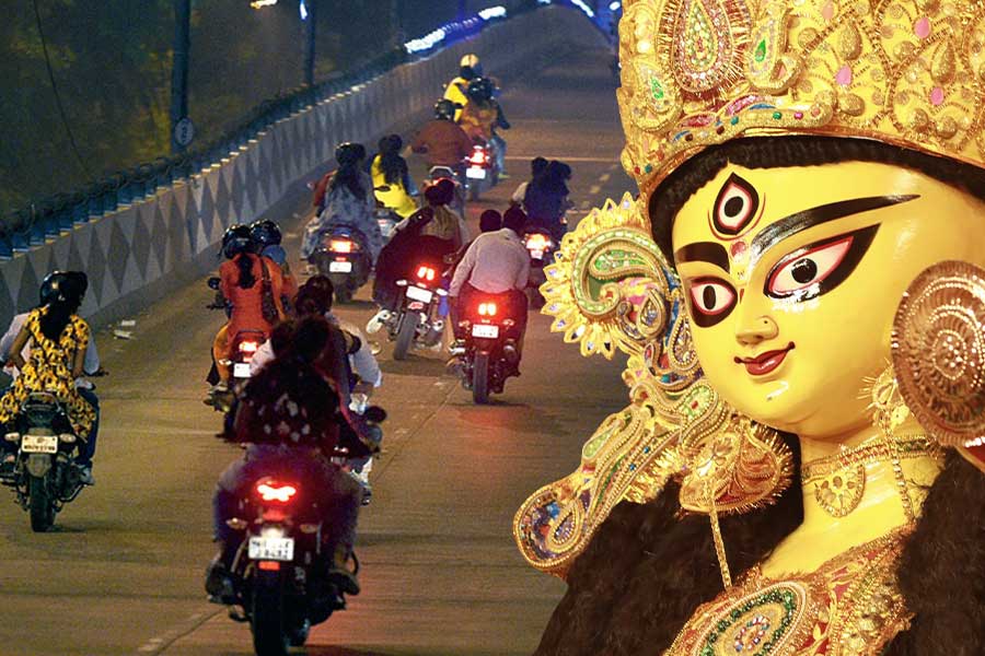 পুজোয় বেপরোয়া চালকদের দৌরাত্ম্য রুখতে তৎপর কলকাতা পুলিশ! জালে কতজন?