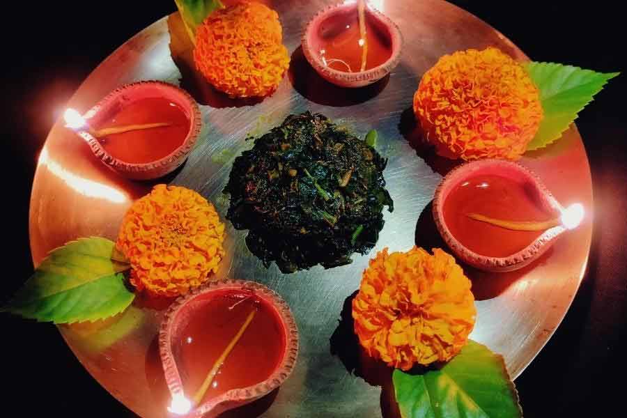 ভূত চতুর্দশীতে কেন ১৪ শাক খেয়ে চোদ্দো বাতি জ্বালানো হয়? জেনে নিন আসল কারণ