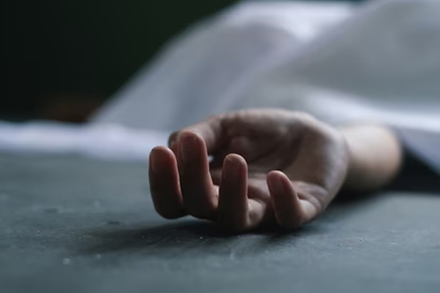 ডায়ালিসিস করে ফেরার পথে বাইকে ধাক্কা লরির! নিহত খড়গপুরের প্রাক্তন পুরপ্রধানের ছেলে