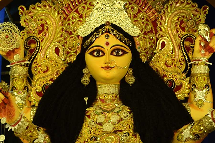 দেবী জগদ্ধাত্রীর আবির্ভাবে রয়েছে একাধিক কাহিনি, কী বলছে পৌরাণিক উপাখ্যান?