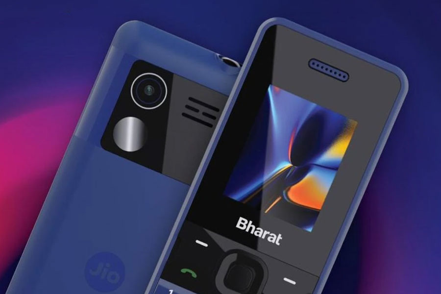বাজারে এল jio Bharat B2! রিলায়েন্সের নতুন ফোন বুক করা যাবে ১০০ টাকাতেই