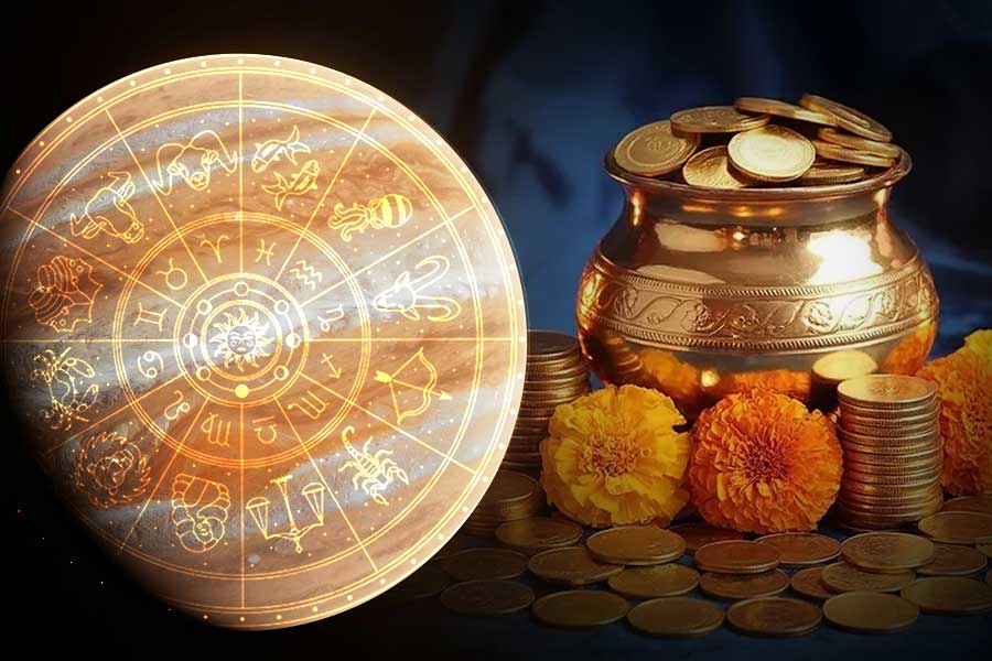 ধনতেরসে হাত মেলাচ্ছেন বৃহস্পতি-কুবের! রাশি অনুযায়ী কী প্রভাব পড়বে আপনার জীবনে?