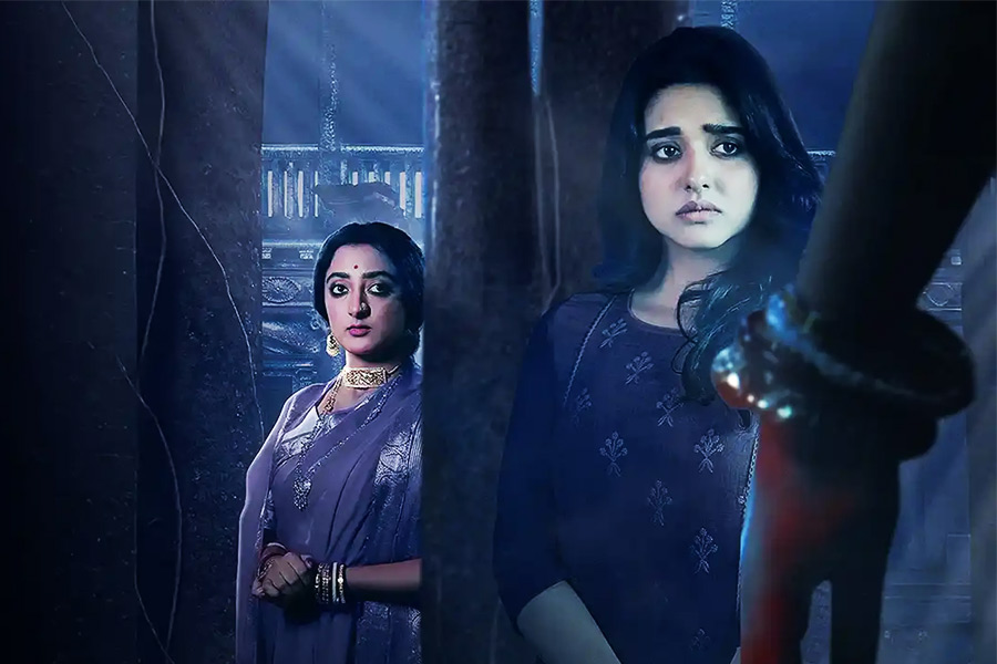 গান গাইলেই মৃত্যু! অমাবস্যার আবহে কতটা ভয় ধরাল ‘নিশির ডাক’? পড়ুন রিভিউ