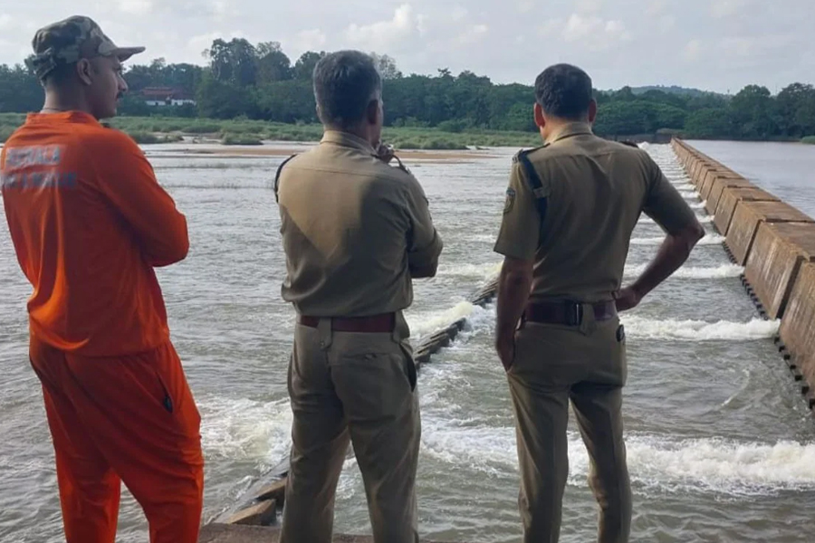 ৫০ লক্ষের দেনা থেকে বাঁচতে ‘আত্মহত্যা’র গল্প! বেঙ্গালুরু থেকে গ্রেপ্তার গুজরাটের যুবক