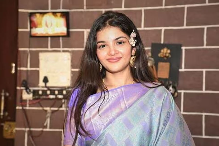 ‘আমার প্রিয় অ্যালবাম’, ছোটবেলার মহানবমীর বিশেষ মুহূর্ত পোস্ট করে আবেগী অভিষেককন্যা সাইনা