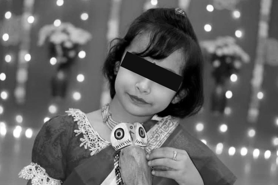 ঘর থেকে উদ্ধার শিশুর রক্তাক্ত দেহ, আটক দাদু-দিদা ও পরিচারিকা