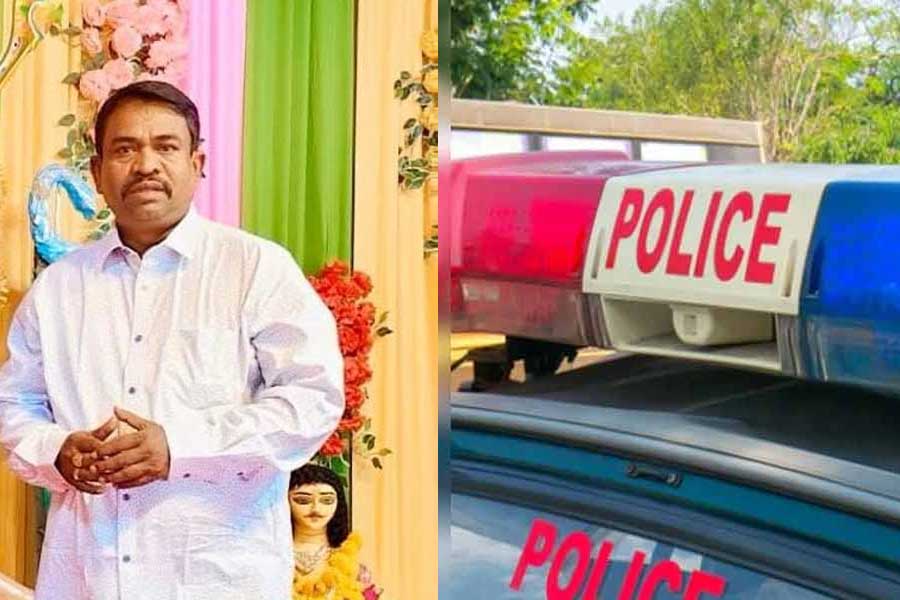 সল্টলেকে তৃণমূল নেতাকে লক্ষ্য করে গুলি! ধরে ফেলতেই বাট দিয়ে আঘাত করে পালাল দুষ্কৃতীরা