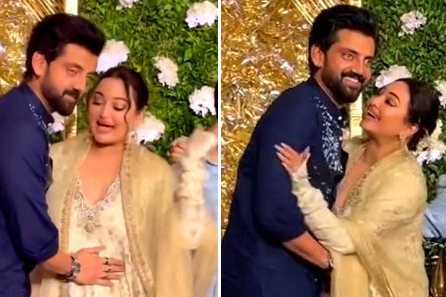 সোনাক্ষীর ‘স্ফিতোদরে’ হাত স্বামী জাহির ইকবালের, অভিনেত্রীর মা হওয়ার জল্পনায় সিলমোহর!