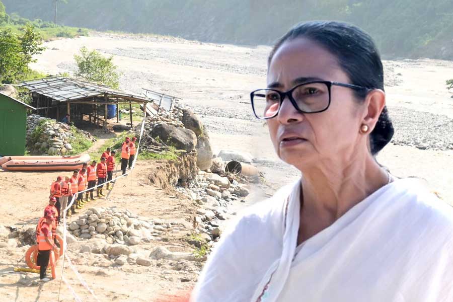 ‘বিপর্যয়’ রাজনীতি, বিজেপির সমালোচনায় তোপ মমতা বন্দ্যোপাধ্যায়ের!