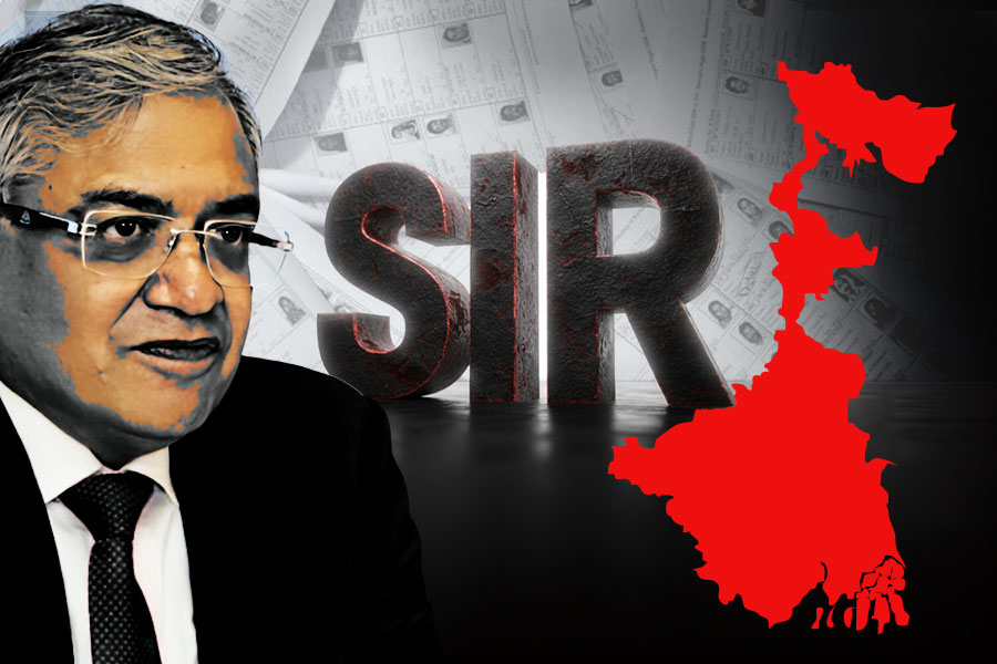 ভোটের আগে বাংলায় SIR, ফ্রিজ হচ্ছে পুরনো ভোটার তালিকা