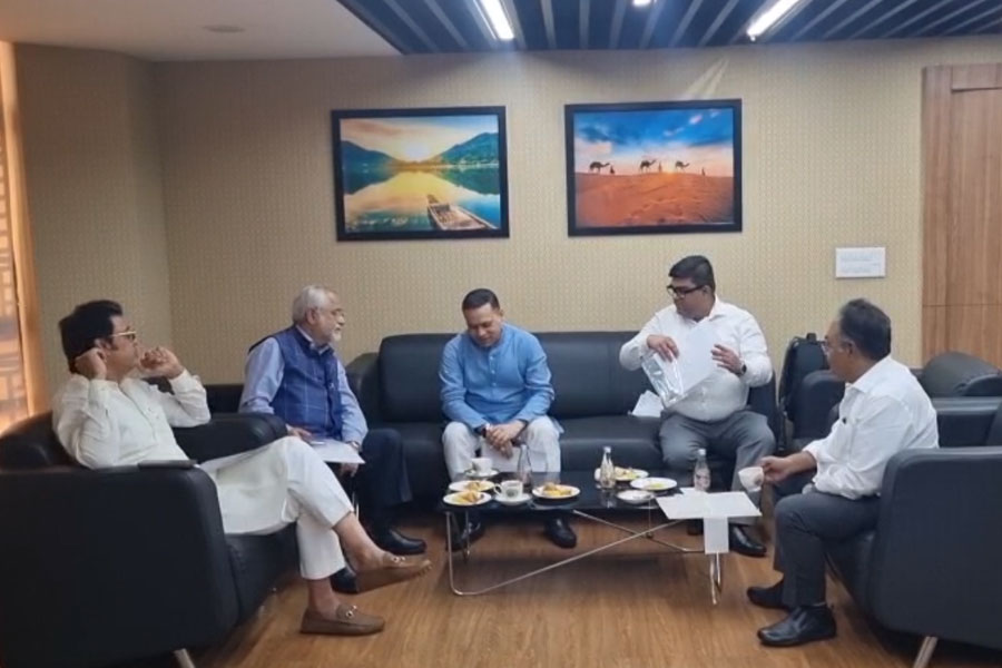 দিল্লিতে কমিশনের দরবারে বিজেপি নেতারা, বঙ্গে SIR নিয়ে কী বললেন শমীক?
