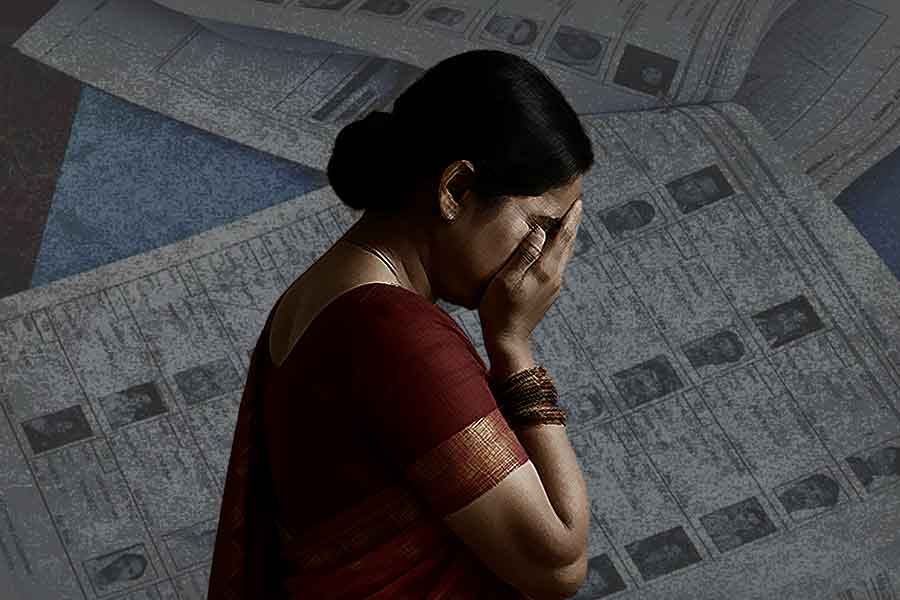 SIR-এর কাজের প্রবল চাপ! মালবাজারে ‘আত্মঘাতী’ বিএলও