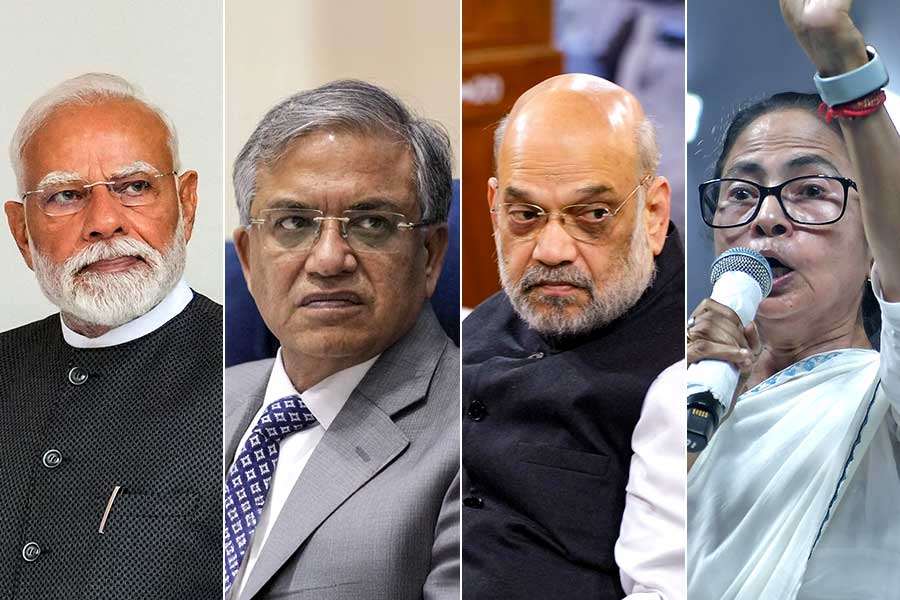 ‘ভোটের পর কেন SIR হল না?’ ‘মোদি-মীরজাফর-কুর্সিবাবু’দের একযোগে তোপ মমতার