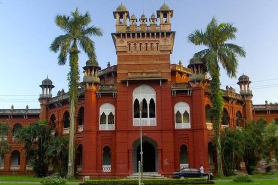ভূমিকম্পে ভগ্নদশা ক্লাসরুমের, মেরামতির জন্য ১৫ দিন বন্ধ ঢাকা বিশ্ববিদ্যালয়