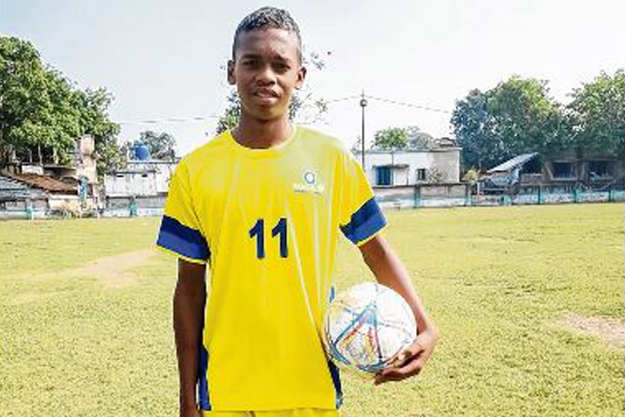 AIFF-FIFA অ্যাকাডেমিতে বঙ্গসন্তান, সুনীলকে আদর্শ করে এগোতে চায় দিশম