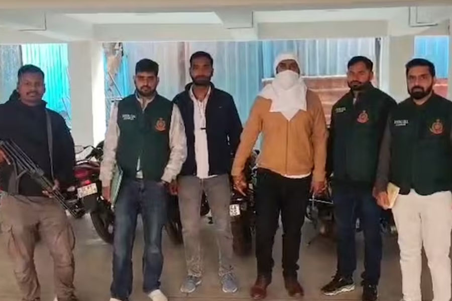 থাইল্যান্ড পালিয়েও রক্ষা নেই, অবশেষে গ্রেপ্তার একদা কুস্তিগির কুখ্যাত গ্যাংস্টার