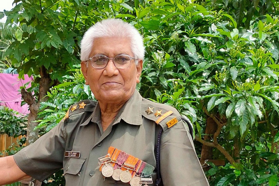 শ্রীলঙ্কায় যাওয়া শান্তিসেনার অংশ, ৩ দশক দেশসেবার পরও এনুমারেশন ফর্ম পাননি প্রাক্তন সেনাকর্মী!