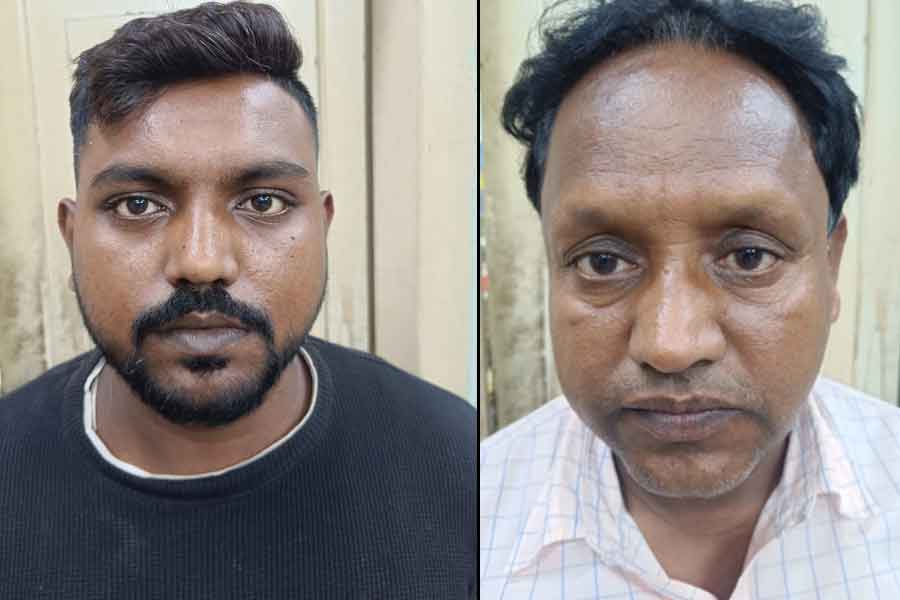 ‘ফেলো কড়ি মাখো তেল’, কলকাতার নামী হাসপাতাল থেকে গ্রেপ্তার ২ দালাল