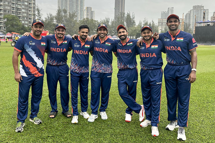 টানটান ম্যাচ, ডাকওয়ার্থ লুইসে পাকিস্তানকে ২ রানে হারাল ভারত