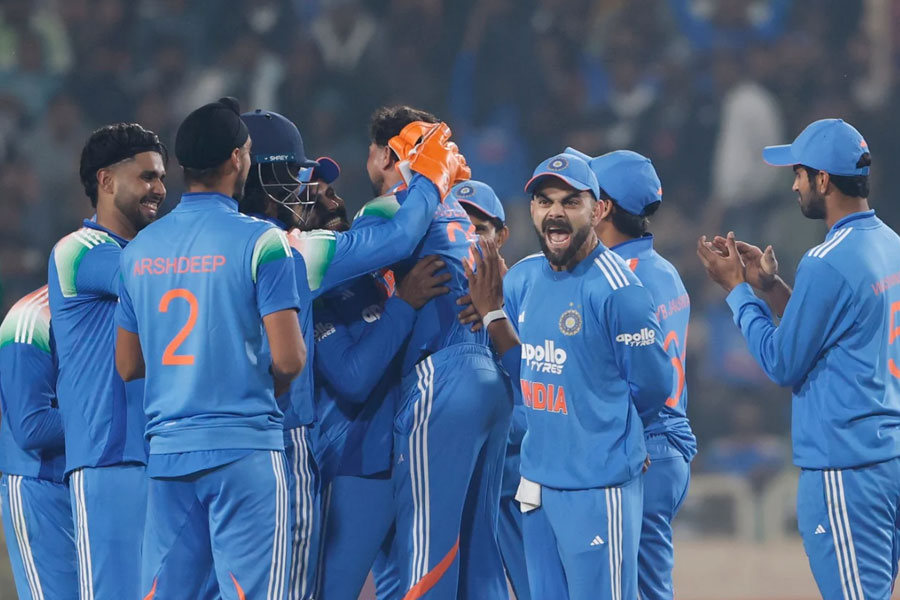জায়গা পাকা রো-কো’র, সিরিজ জিততে প্রথম এগারোয় কাকে ছাঁটছেন প্রবল চাপে থাকা গম্ভীর?